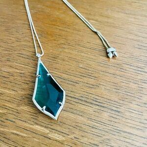 Kendra Scott White Gold and Emerald Green Pendant Necklace
